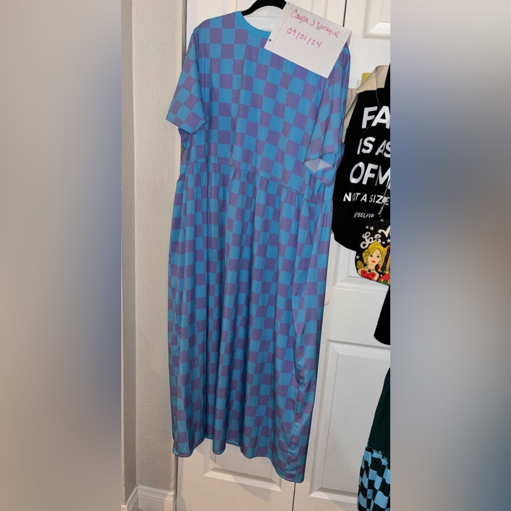 Oversized dress in blue and lilac check